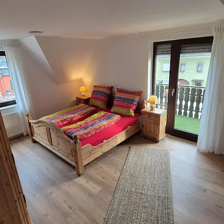 Im Moseltal Naehe Cochem Nyaraló *