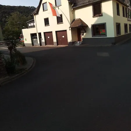 Im Moseltal Naehe Cochem Nyaraló *